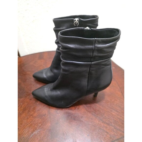 Bella Vita Leather Pointed Toe Ankle Boots Side Zippers & Kitten Heels Size 7.5w - Picture 4 of 13